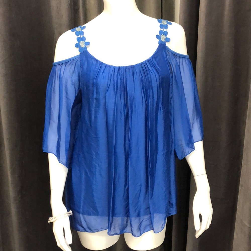 Women’s Blouse